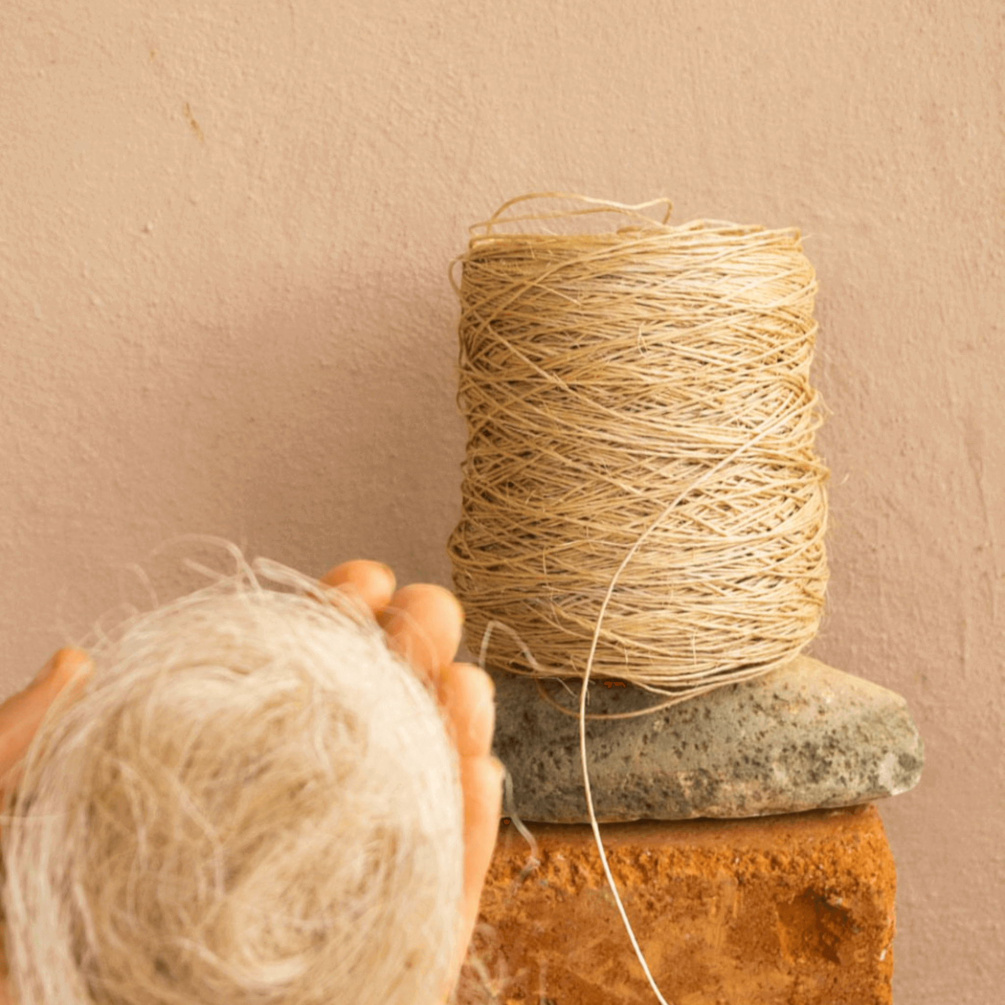 dalla materia prima al rocchetto, processo artigianale , volver bags