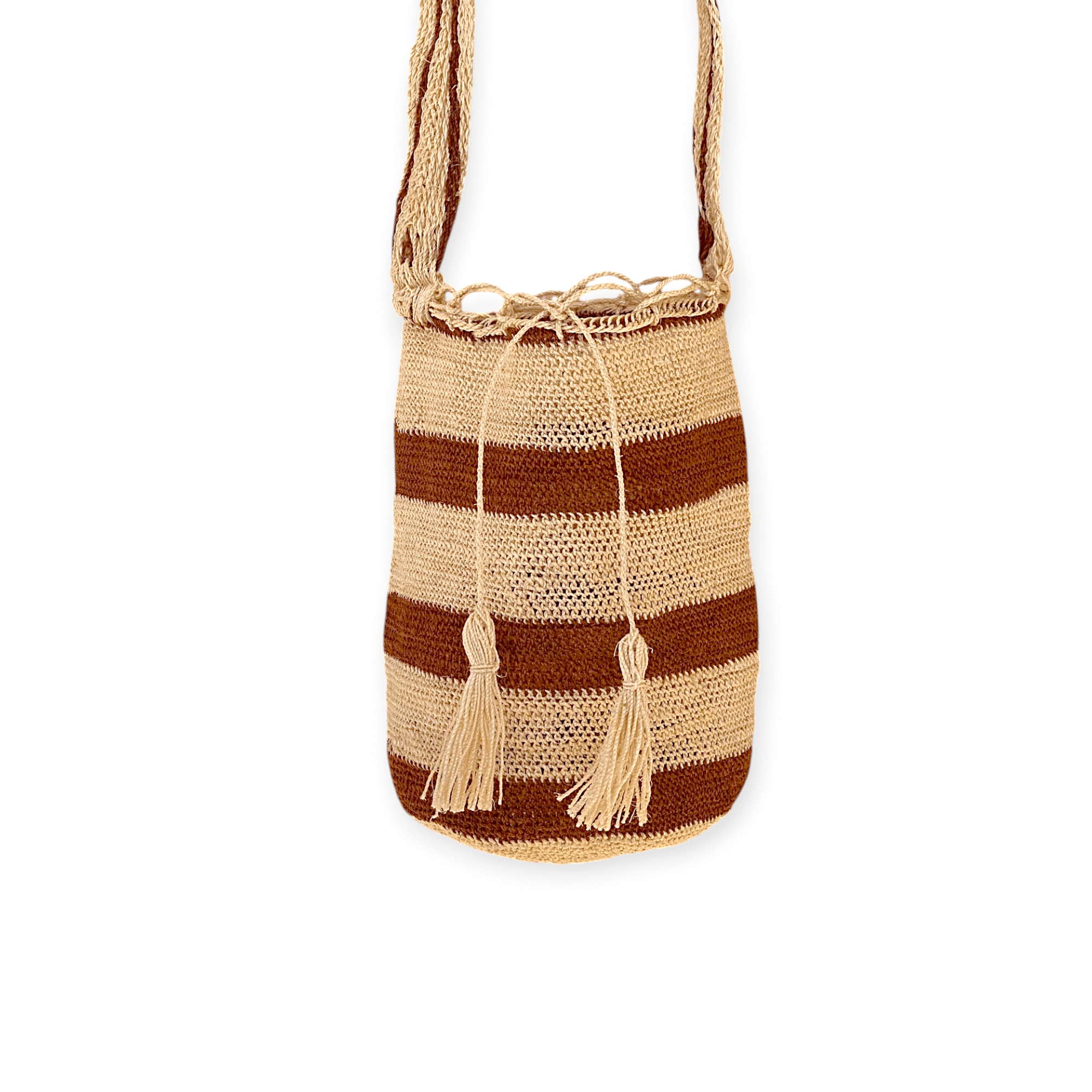 Handcrafted FIBI Bag Cedro S made of fique, featuring natural wood-like stripes in sandy brown tones.