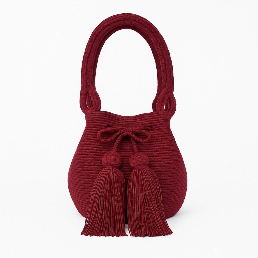 Mini Mochila Volverina Borgoña – borsa artigianale Wayuu in tonalità borgogna fatta a mano