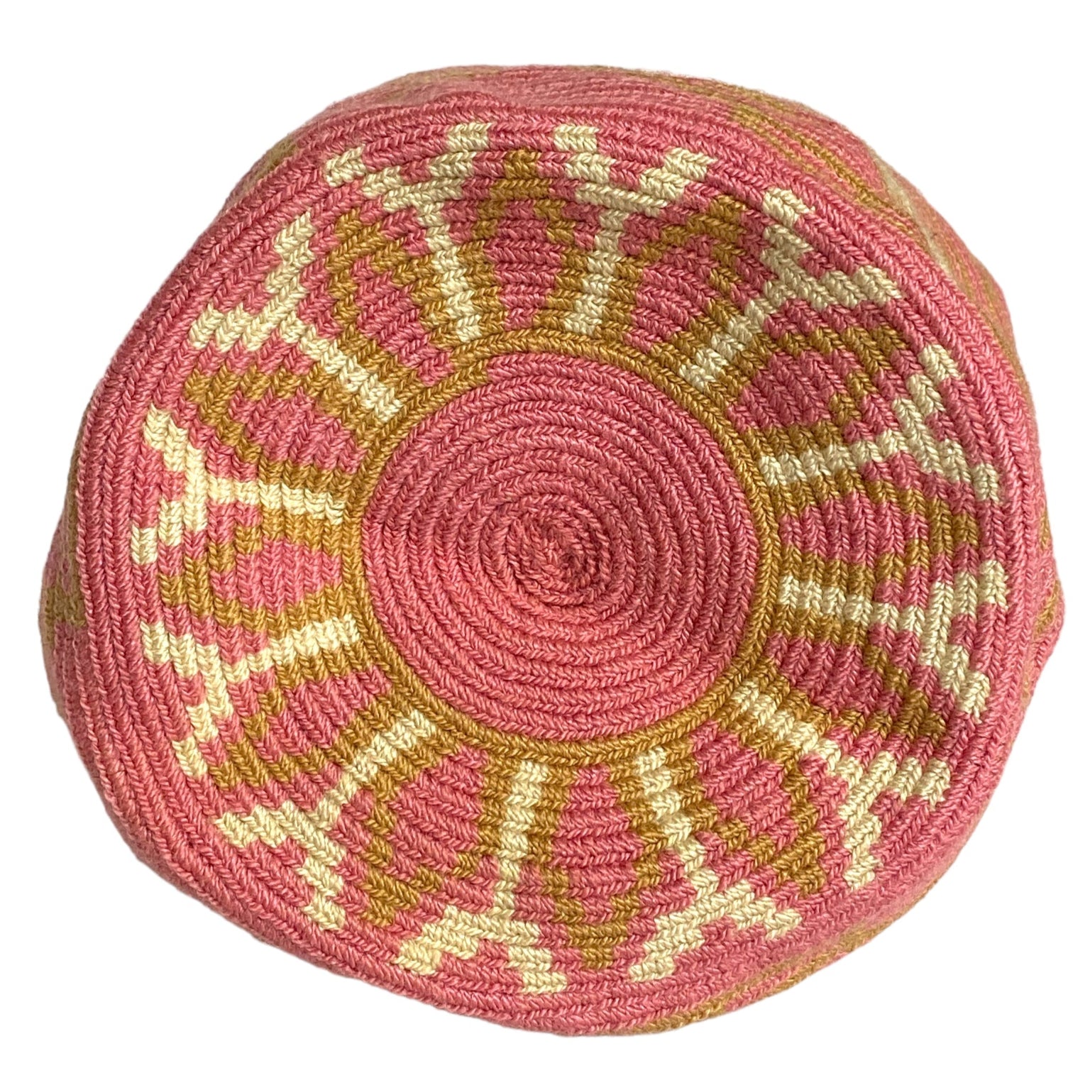 Dettaglio della base della borsa Alma realizzata all'uncinetto, base geometrica nei toni del rosa antico , panna e tortora