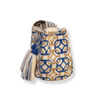 Borsa artigianale Wayuu Paraná grande, fatta a mano in Colombia, con tracolla intrecciata multicolore e motivi geometrici eleganti
