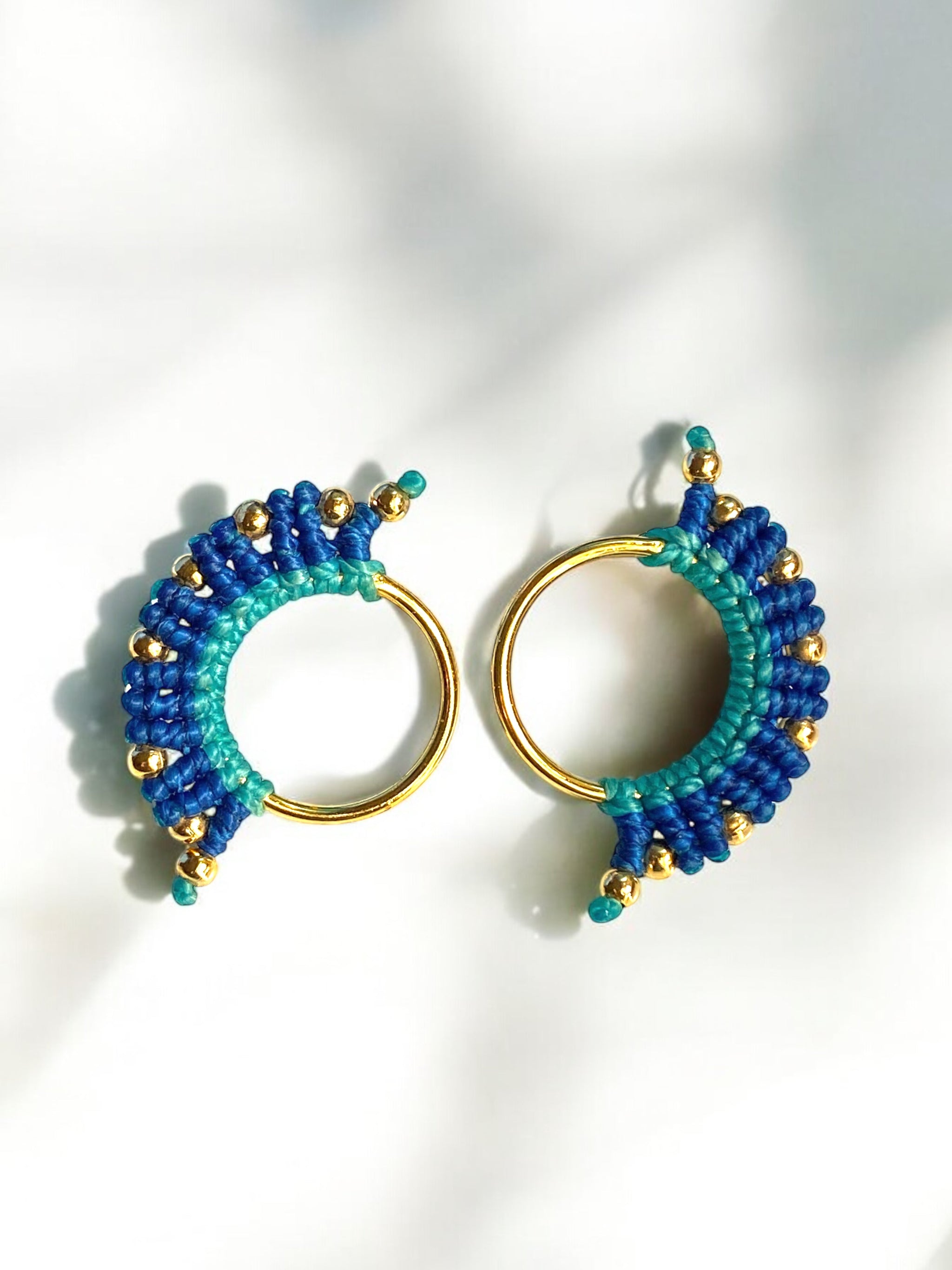 Orecchini Macramè Cielo Dorado artigianali in oro 24k – Volver Bags
