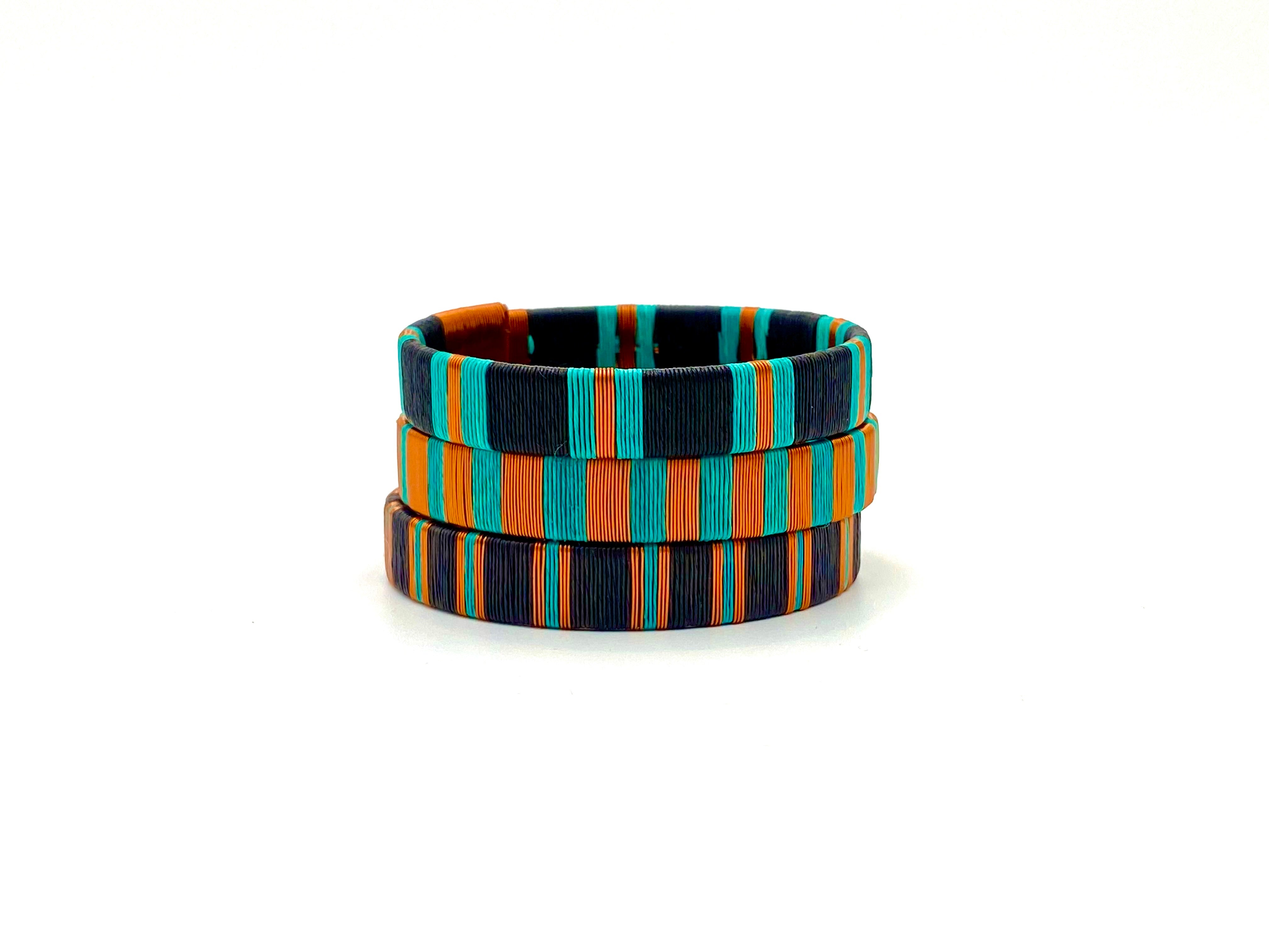 Bracciale leggero e flessibile per ogni misura di polso – Volver Bags
Verde acqua nero e rame